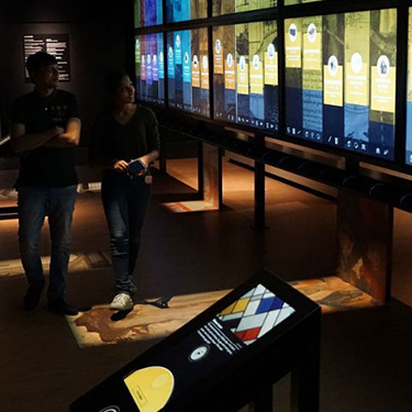 videoWall-interactiveDisplay_cardImage_375x375
